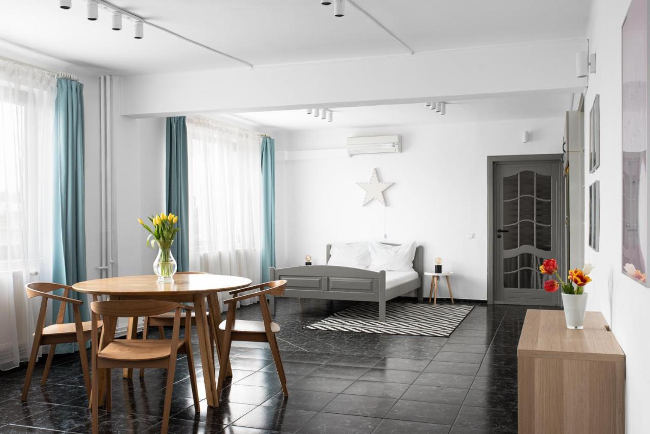 Spacious ultracentral apartment Cluj-Napoca Exterior foto